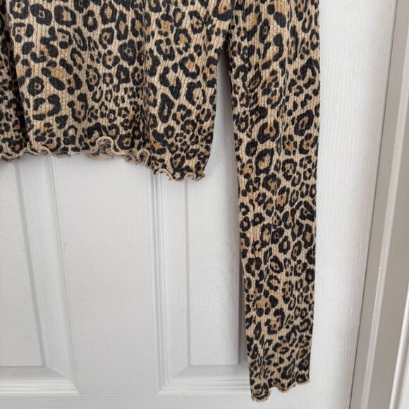 NWOT UO Out From Under Women's Leopard Print Gracen Turtleneck Top Size Large - Picture 9 of 16